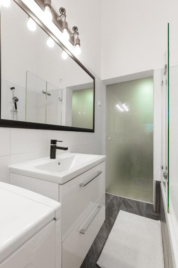 Standard Apartment By Hi5-Relax With Style Studio Budapest Exterior photo
